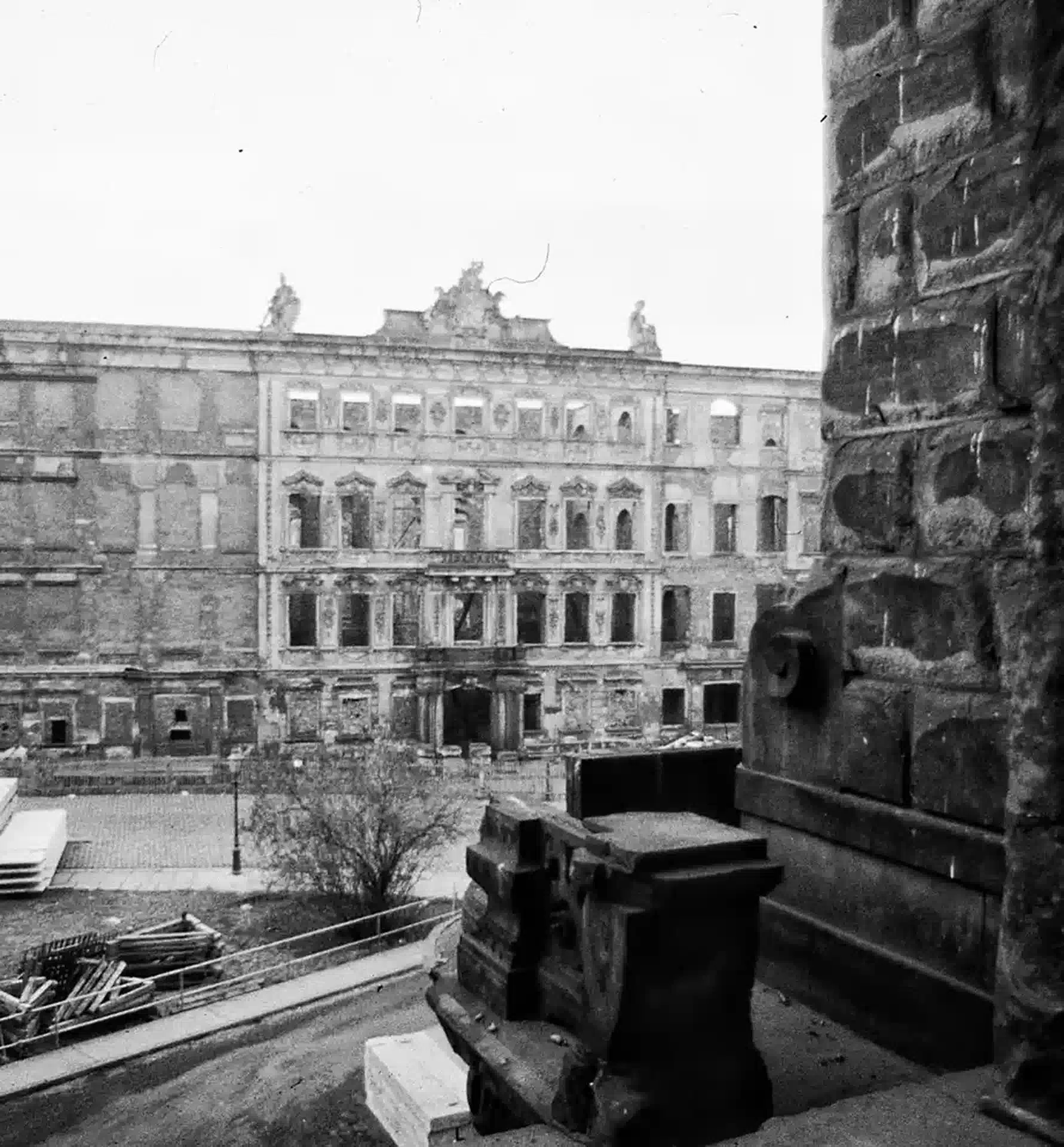 Ruine Schloss Dresde.1980er Jahre